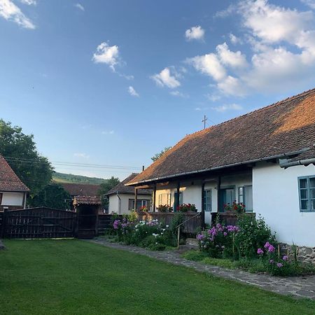 Biro Vendeghaz Hotel Sòvàrad Екстериор снимка