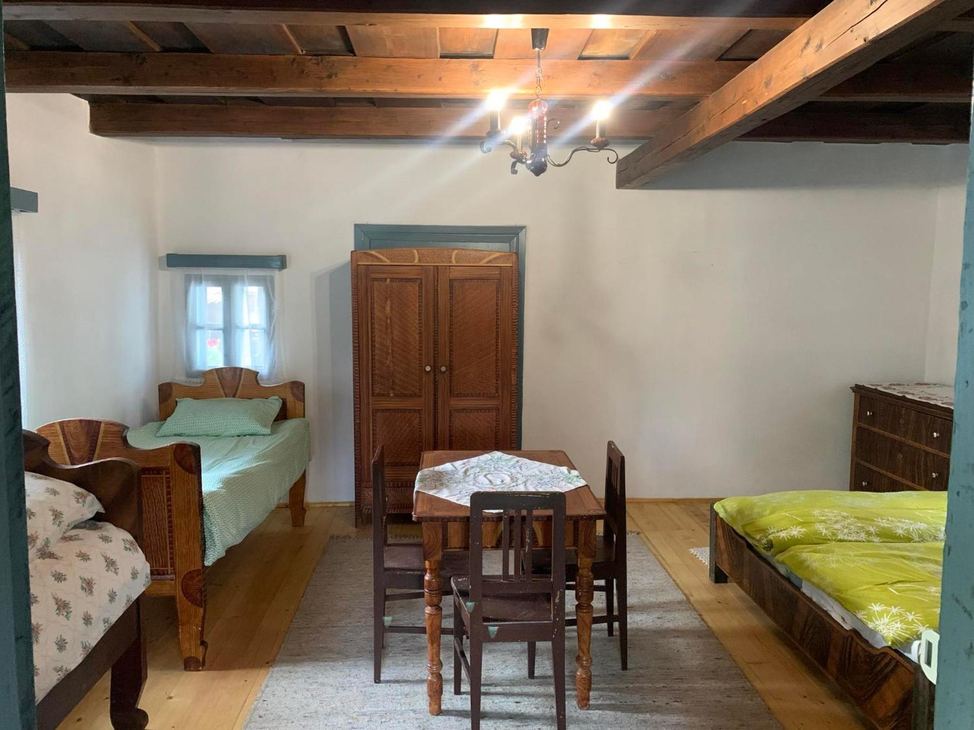 Biro Vendeghaz Hotel Sòvàrad Екстериор снимка