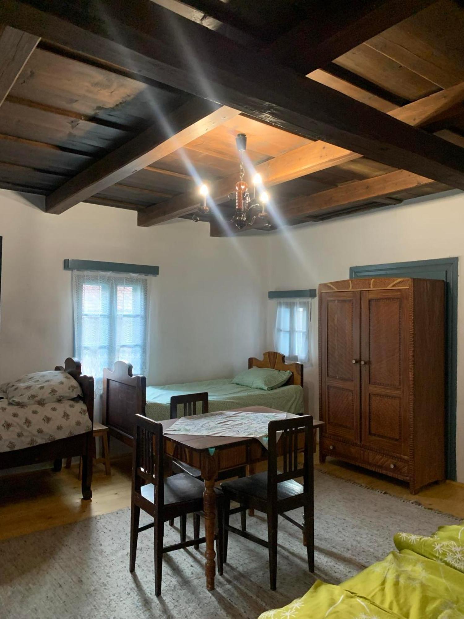 Biro Vendeghaz Hotel Sòvàrad Екстериор снимка