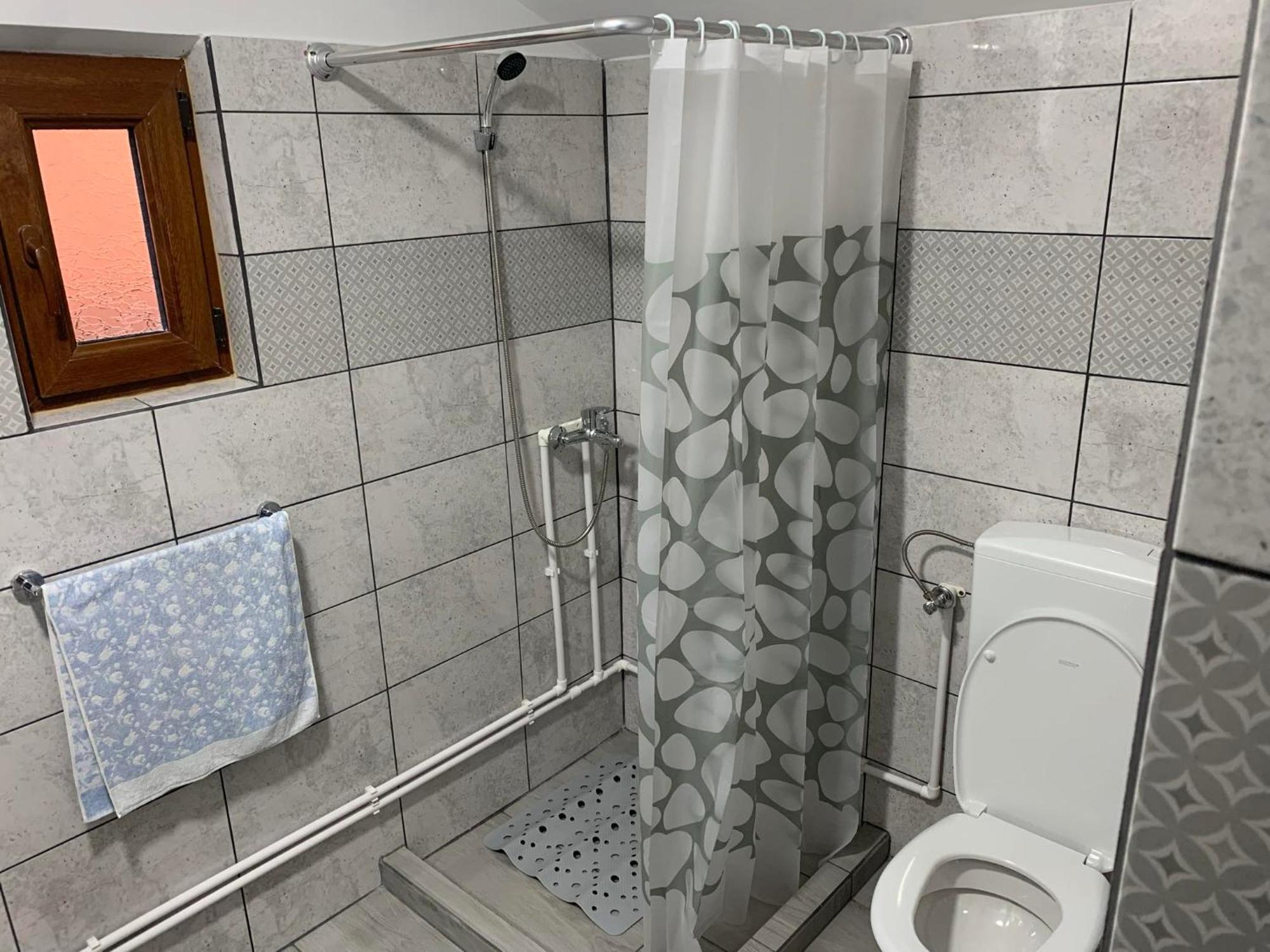 Biro Vendeghaz Hotel Sòvàrad Екстериор снимка