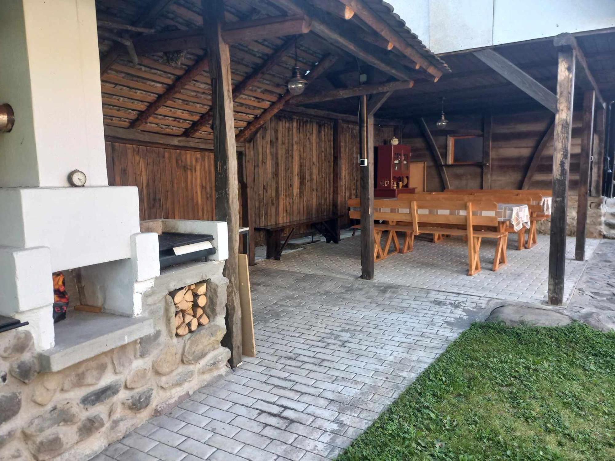 Biro Vendeghaz Hotel Sòvàrad Екстериор снимка