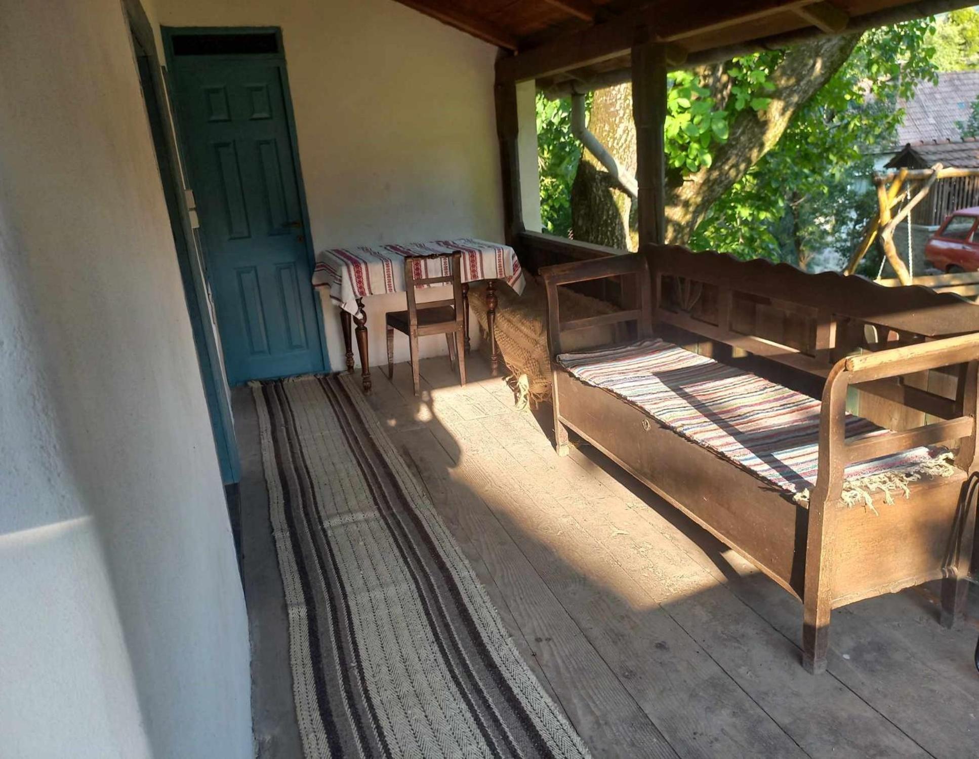 Biro Vendeghaz Hotel Sòvàrad Екстериор снимка