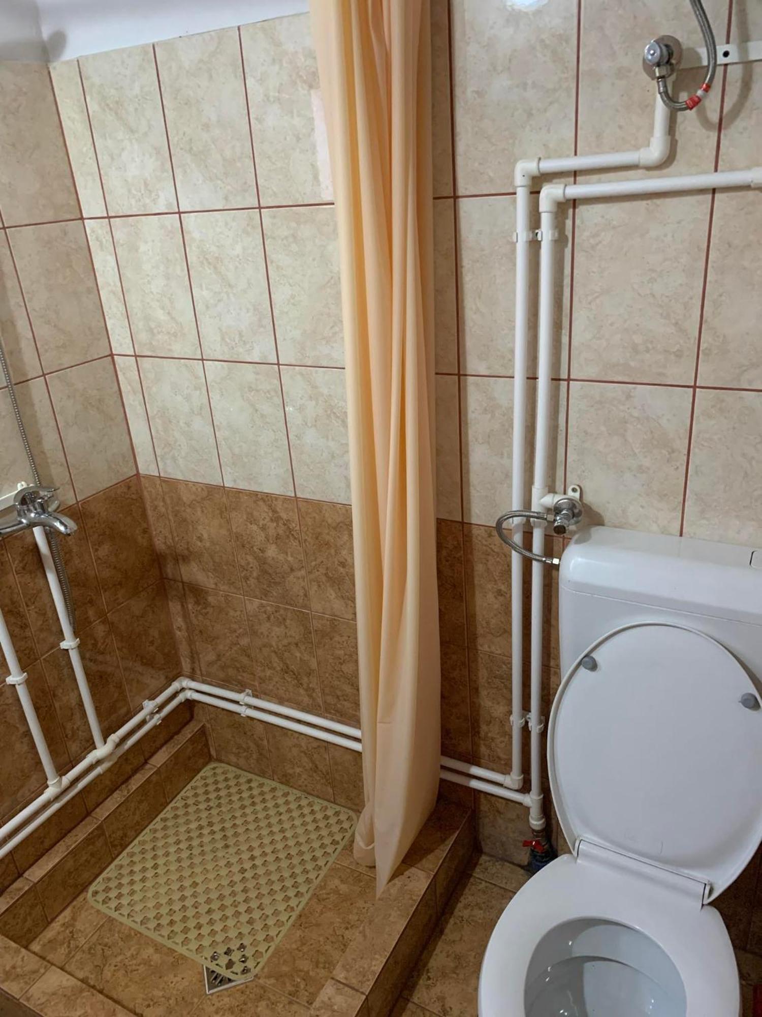 Biro Vendeghaz Hotel Sòvàrad Екстериор снимка