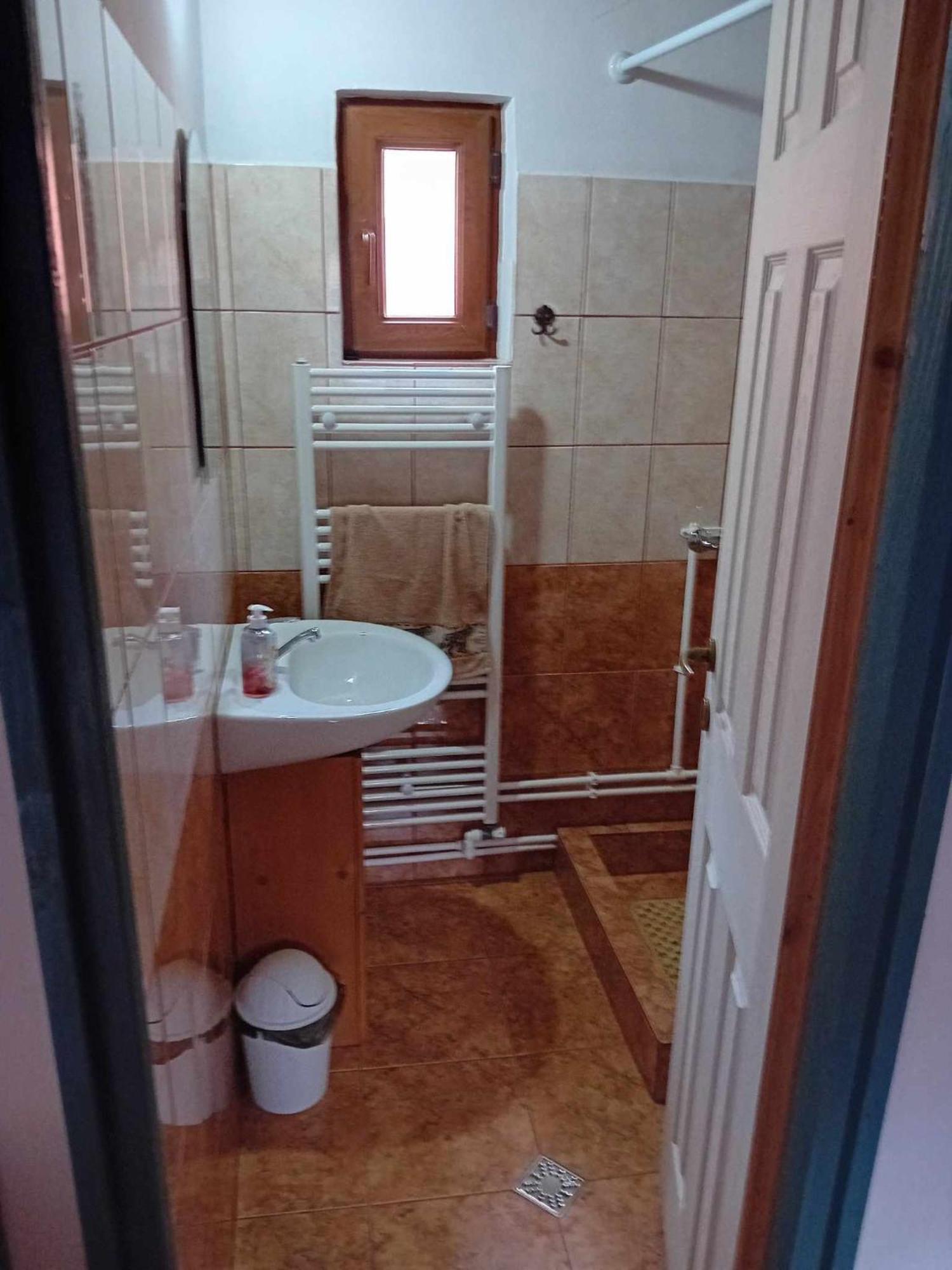 Biro Vendeghaz Hotel Sòvàrad Екстериор снимка